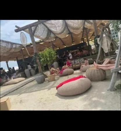 Deluxe * Năvodari